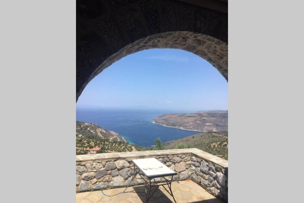 Πύργος Παραδοσιακός Με Μαγευτική Θέα - Villa Traditional Tower With Amazing Sea View Ареополис Экстерьер фото