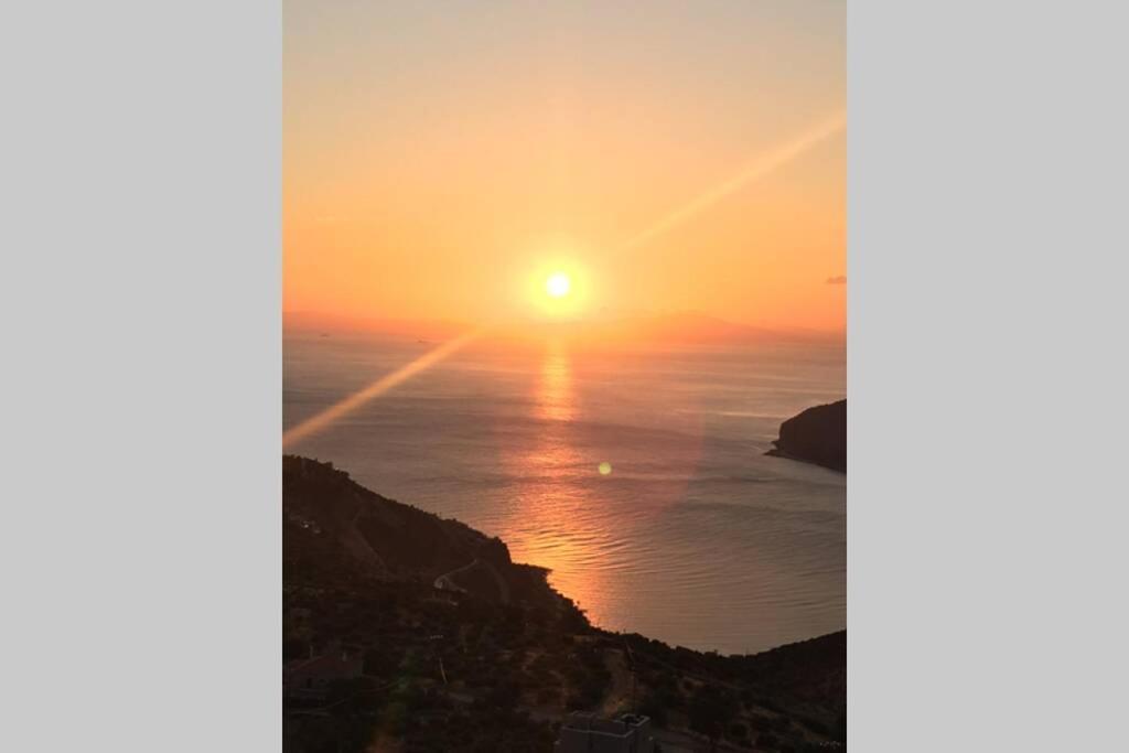Πύργος Παραδοσιακός Με Μαγευτική Θέα - Villa Traditional Tower With Amazing Sea View Ареополис Экстерьер фото