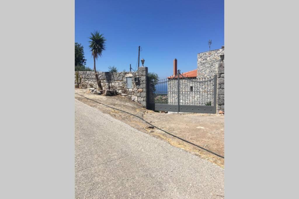 Πύργος Παραδοσιακός Με Μαγευτική Θέα - Villa Traditional Tower With Amazing Sea View Ареополис Экстерьер фото