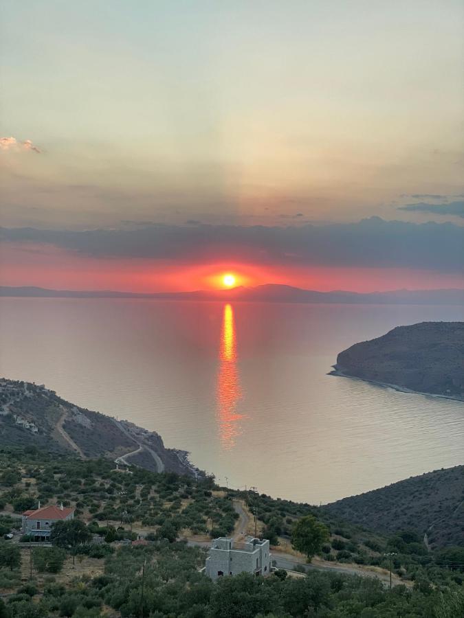 Πύργος Παραδοσιακός Με Μαγευτική Θέα - Villa Traditional Tower With Amazing Sea View Ареополис Экстерьер фото